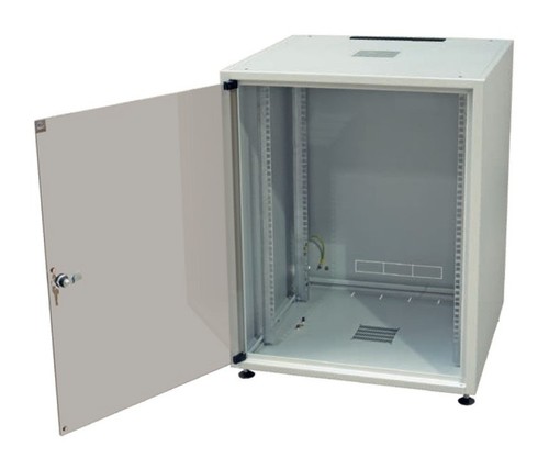 ZPAS Шкаф напольный серии SJB, 19-дюймовый (19"), 12U, 604x600х600мм (ВхШхГ), стекл. дверь, цвет серый (RAL 7035), без столешницы, нагрузка 30 кг (собранный)