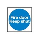 BRADY Уведомление при пожаре, белый на синем, легенда "Fire door Keep shut", 200*200 мм, жесткий пластик, 1 шт"